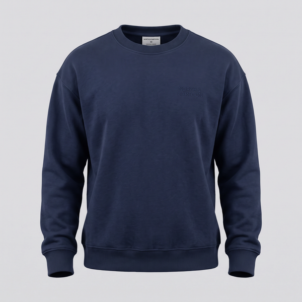 Sweat col rond, bleu nuit, vue de face — NORTH & CARTOON